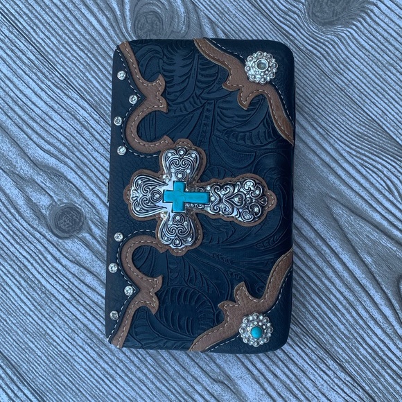 Boutique Wallet with Turquoise Stones and Cross - Picture 1 of 6